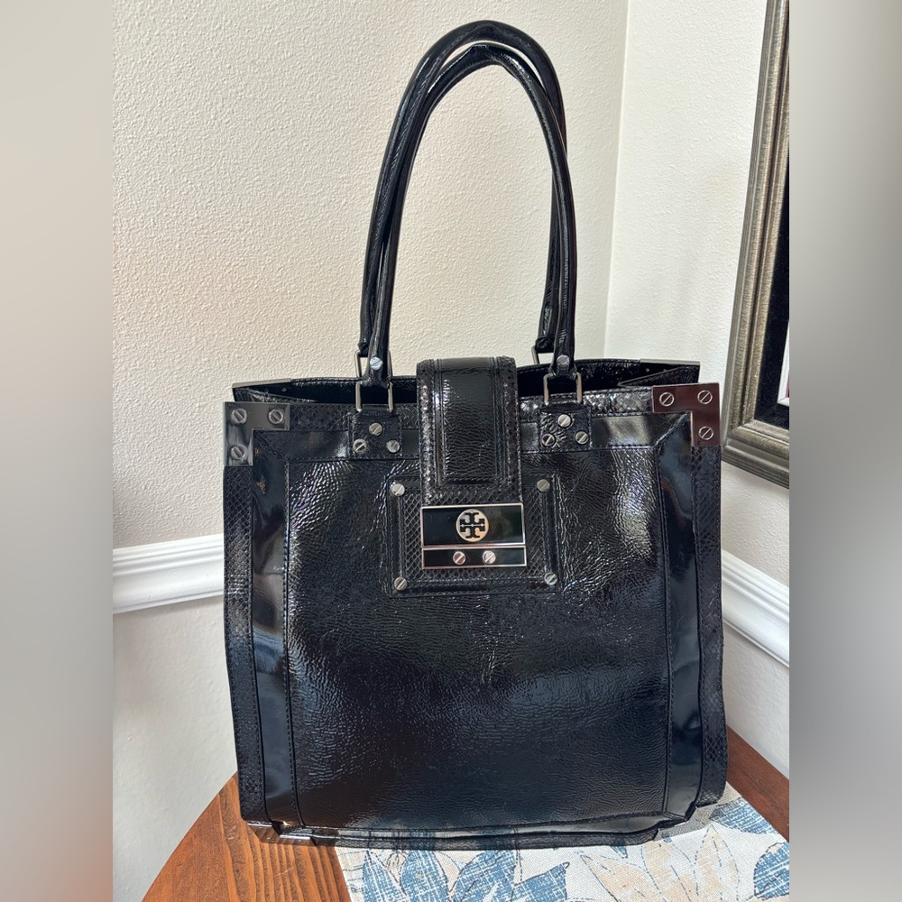 Tory Burch Sophisticated Large Patent Tote Bag. In Black